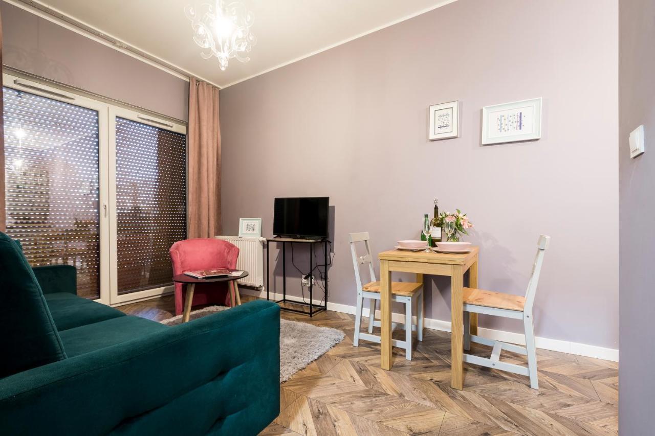 Apartment Z Ogrodkiem I Garazem *