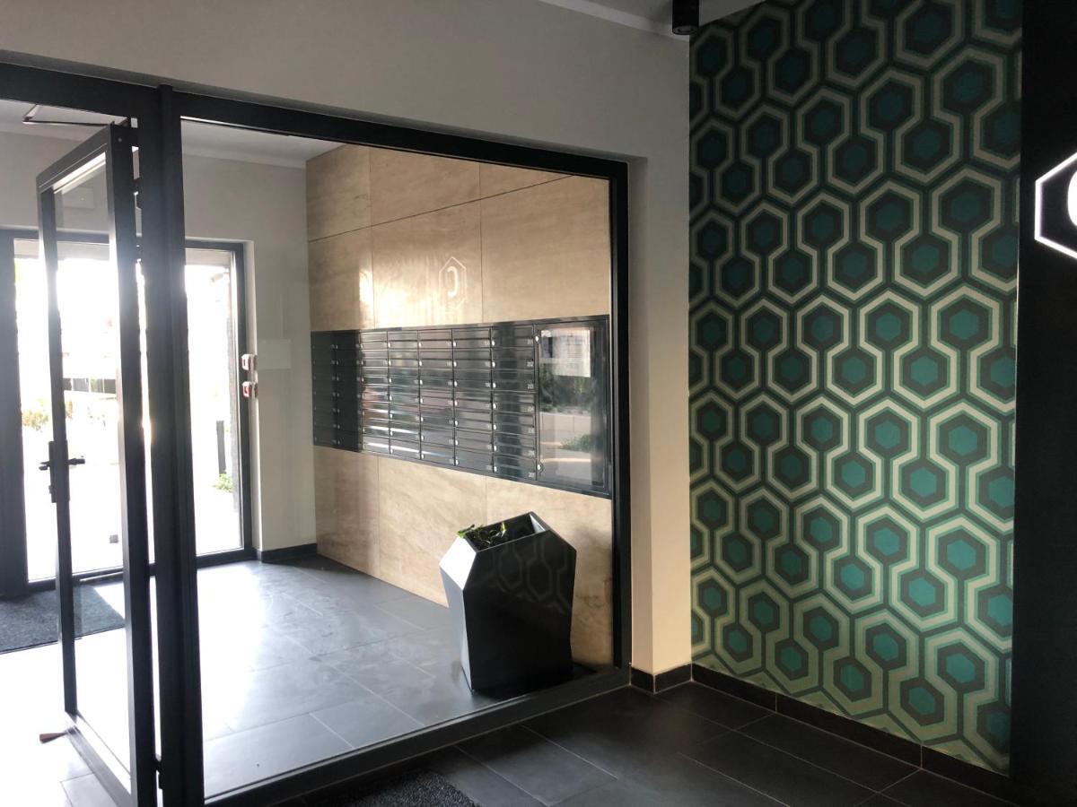 Apartment Z Ogrodkiem I Garazem *