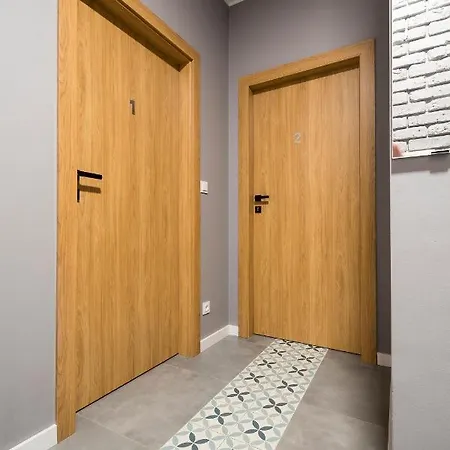 Apartament Z Ogrodkiem I Garazem Poznań Eksteriør bilde