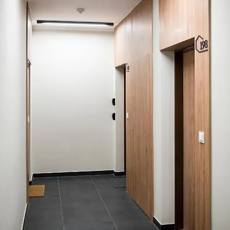 Apartament Z Ogrodkiem I Garazem Poznań Eksteriør bilde