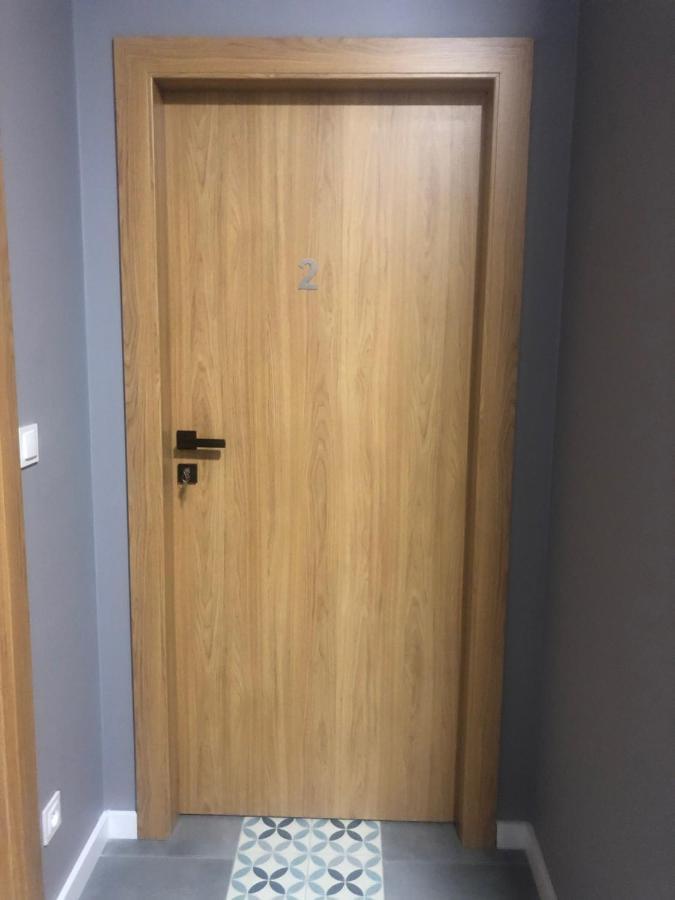 Leilighet Z Ogrodkiem I Garazem