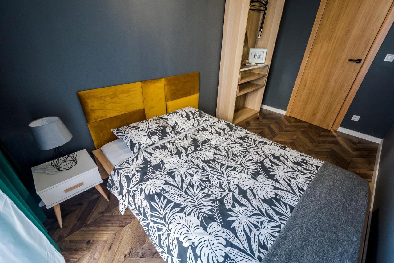 Z Ogrodkiem I Garazem Poznań